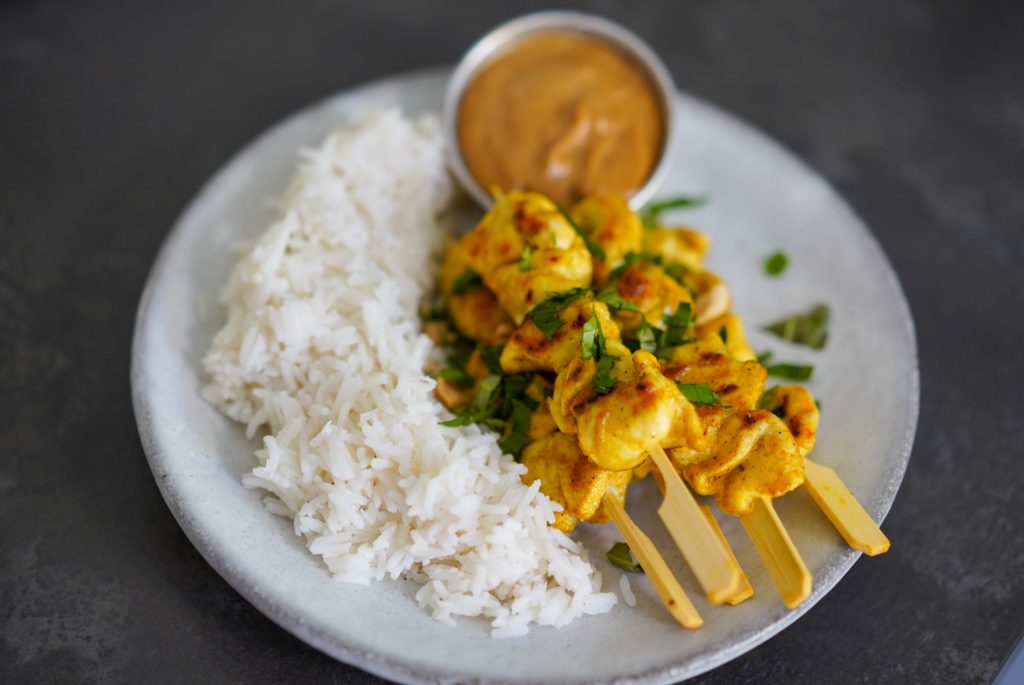 Brochette de poulet mariné
